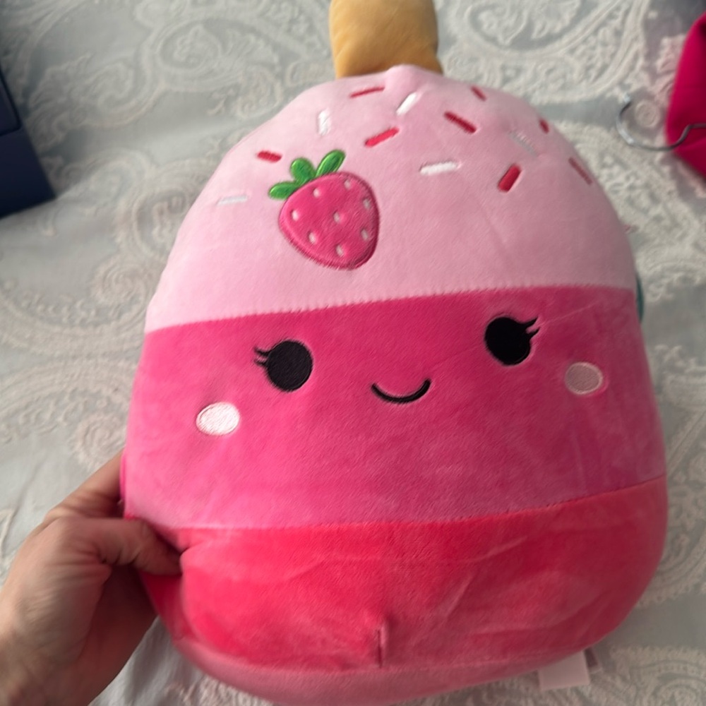 NWT valentine squishmallow